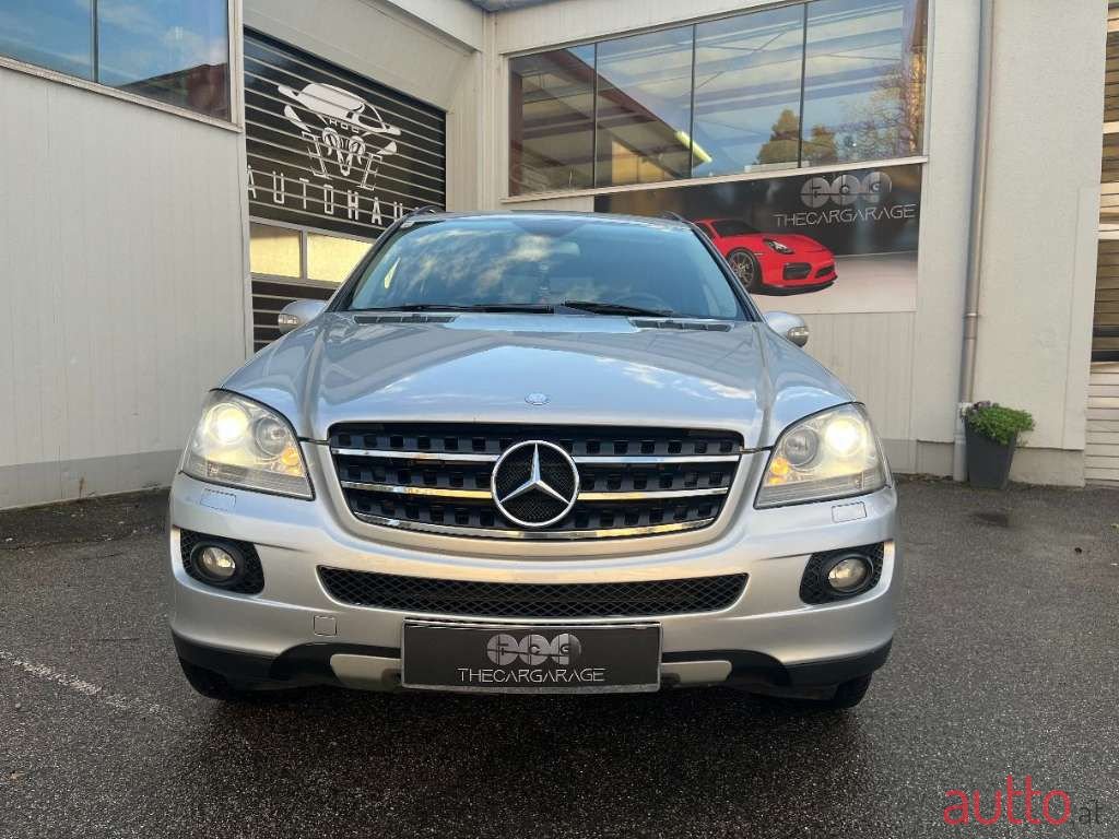 2006' Mercedes-Benz M-Klasse photo #2