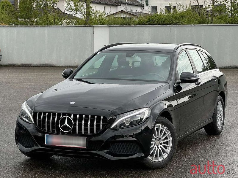 2015' Mercedes-Benz C-Klasse photo #1