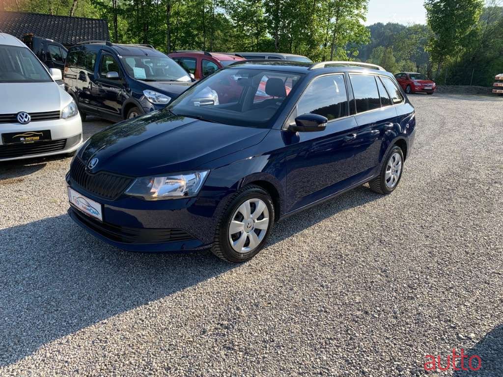 2015' Skoda Fabia photo #1