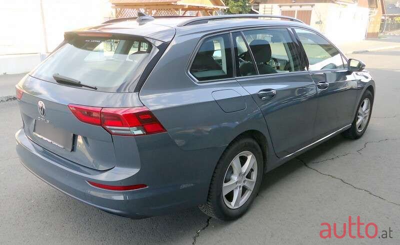 2021' Volkswagen Golf photo #5