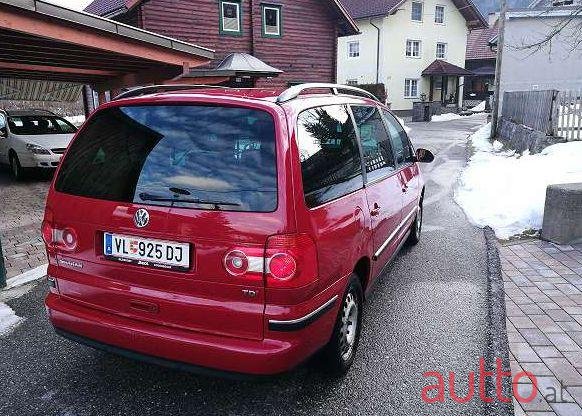 2006' Volkswagen Sharan photo #2