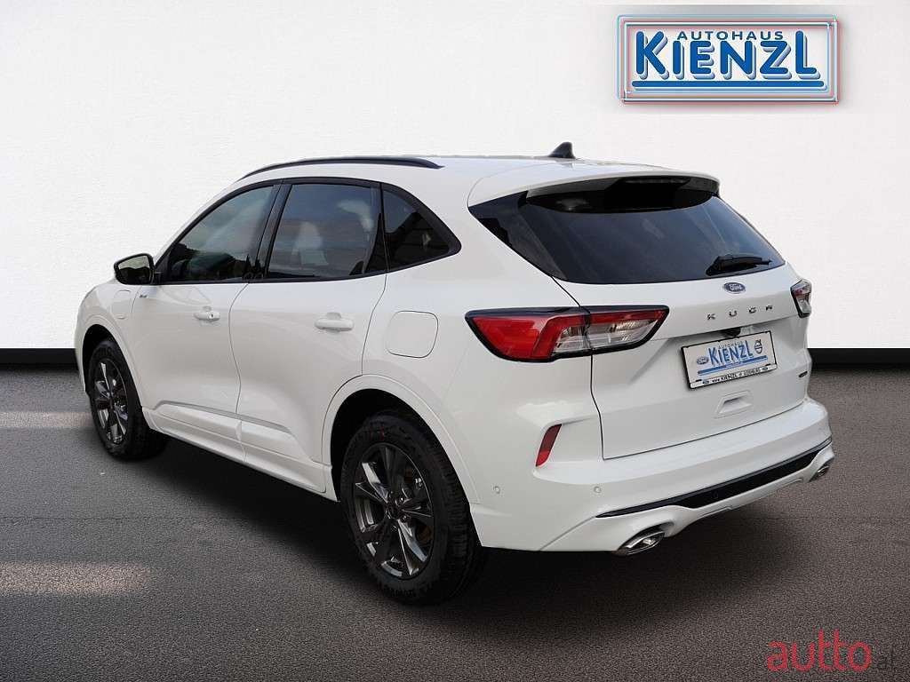 2021' Ford Kuga photo #2