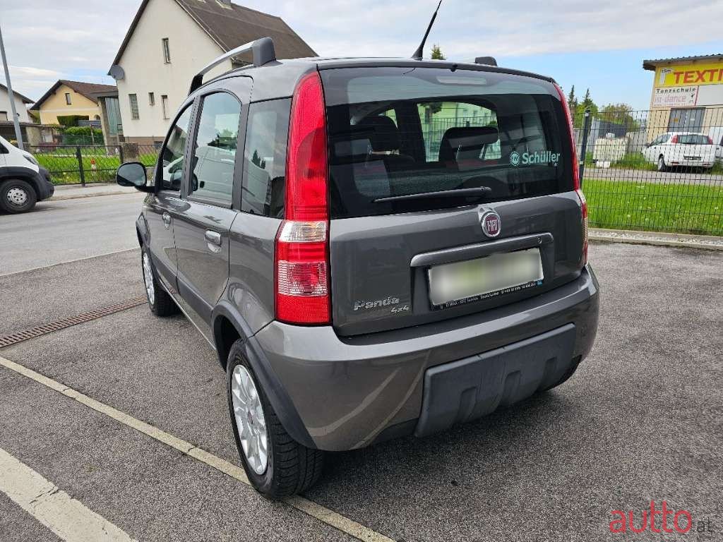 2010' Fiat Panda photo #6
