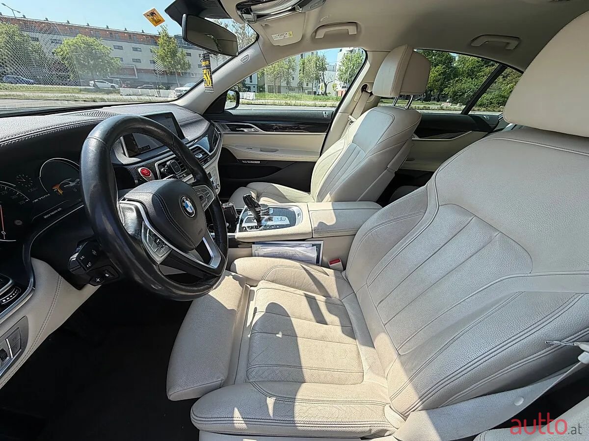 2017' BMW 7Er-Reihe photo #4