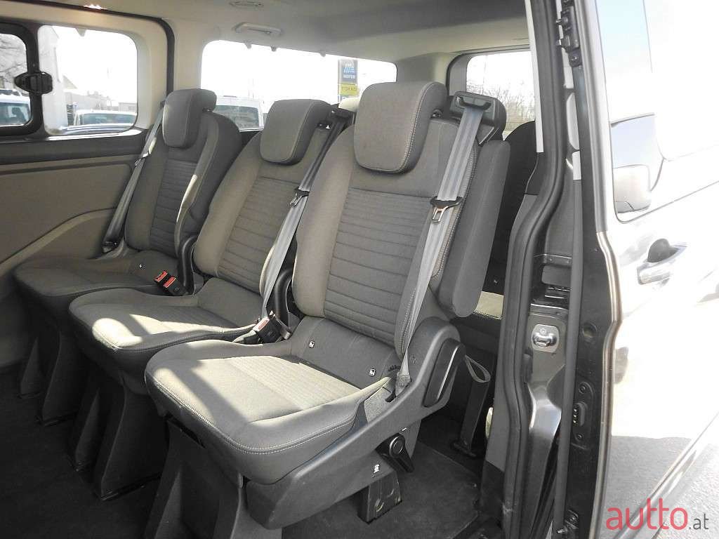 2022' Ford Tourneo photo #6