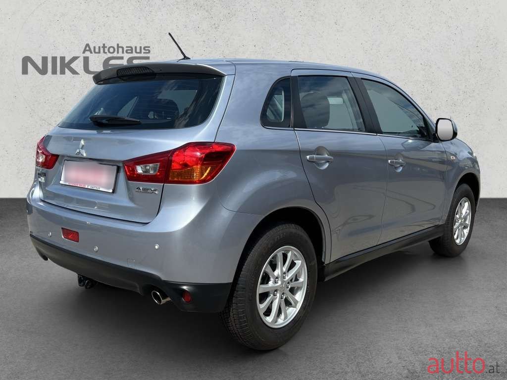 2016' Mitsubishi ASX photo #4