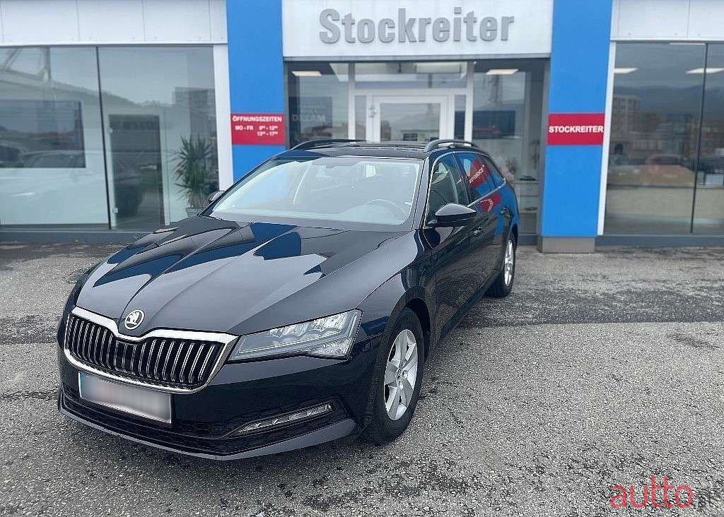 2019' Skoda Superb photo #1