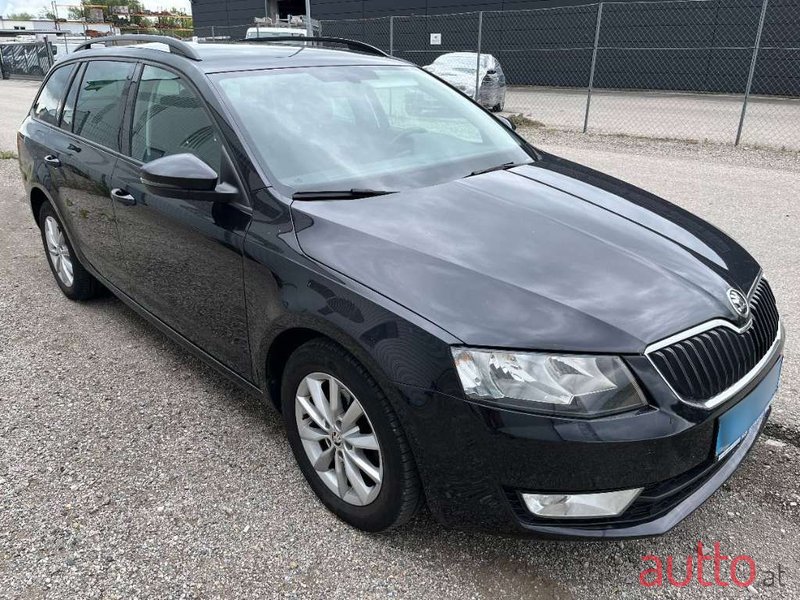 2016' Skoda Octavia photo #3