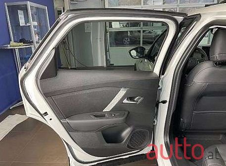 2023' Citroen C4 X photo #3