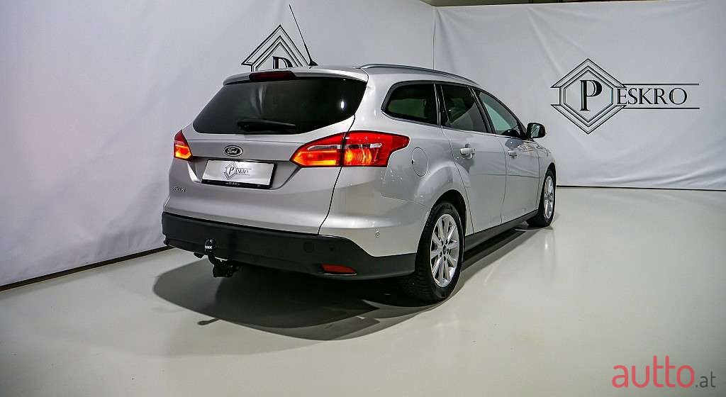 2015' Ford Focus photo #3
