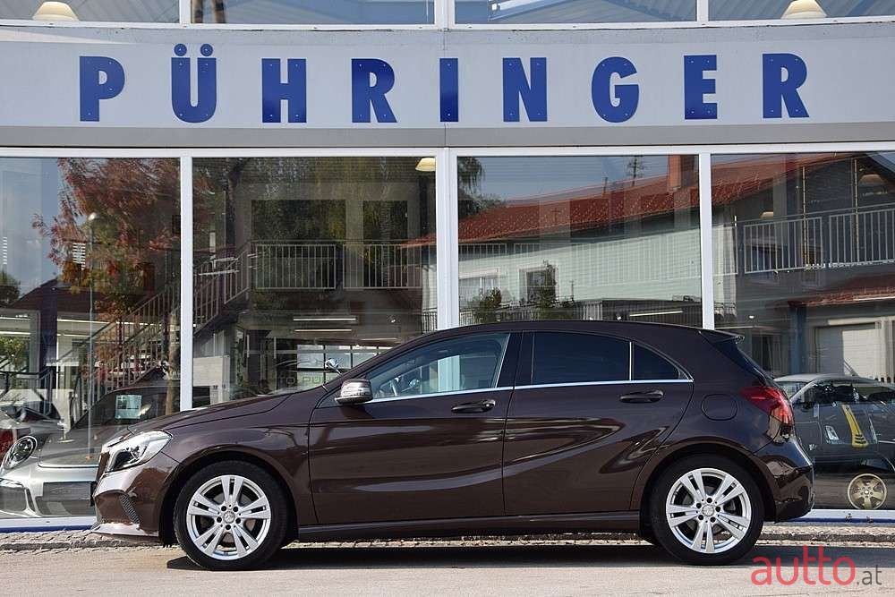 2016' Mercedes-Benz A-Klasse photo #1