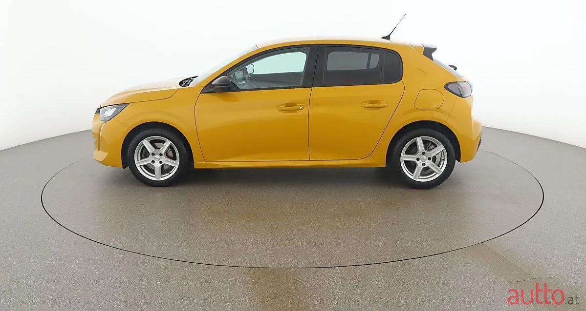 2022' Peugeot 208 photo #2
