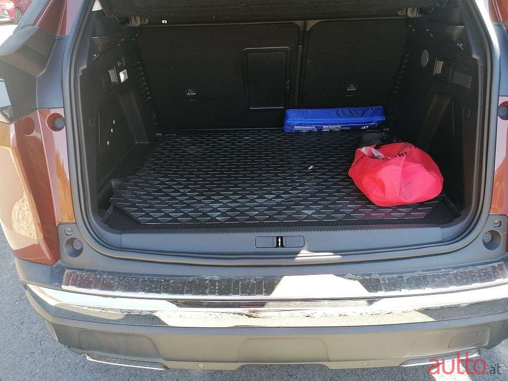 2017' Peugeot 3008 photo #5