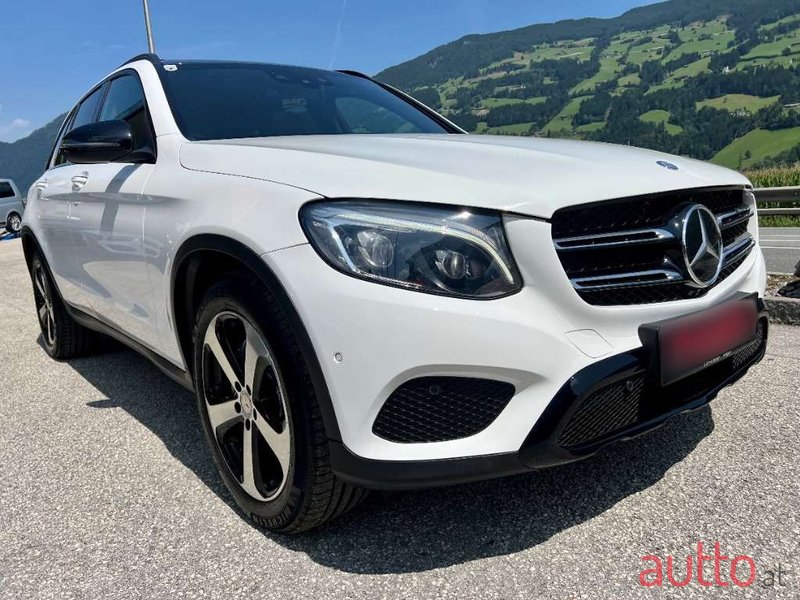 2017' Mercedes-Benz Glc-Klasse photo #4