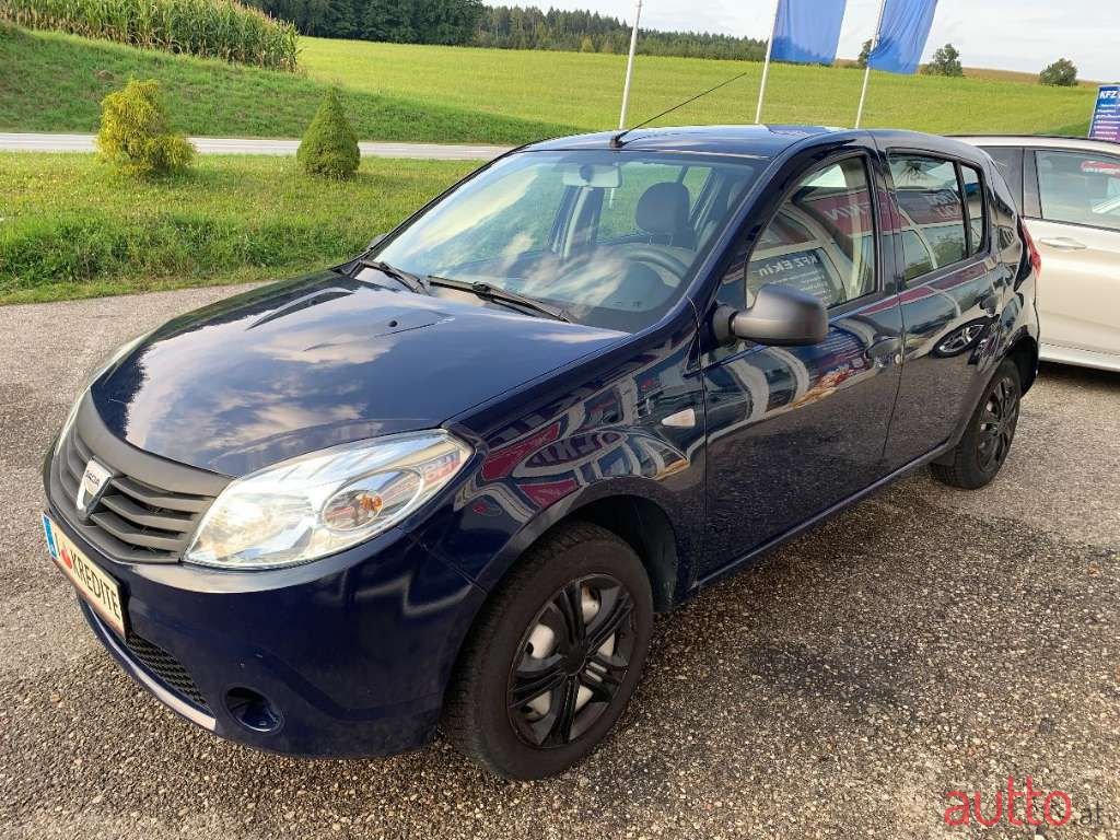 2010' Dacia Sandero photo #4