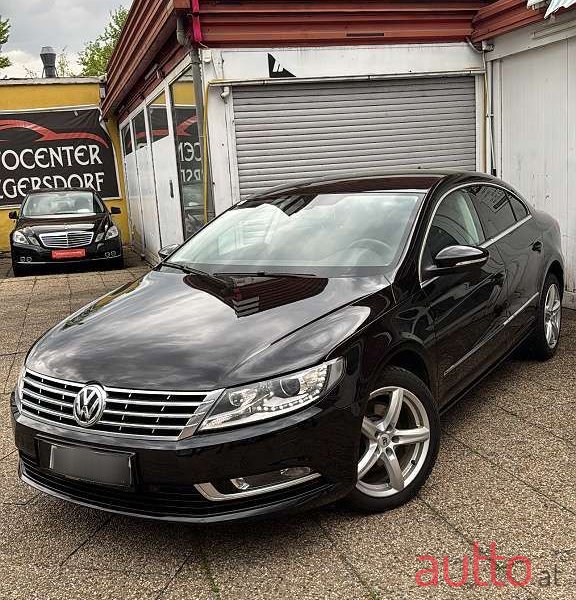 2014' Volkswagen Passat photo #3