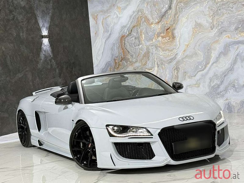 2011' Audi R8 photo #5