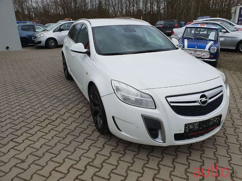 2010' Opel Insignia photo #6