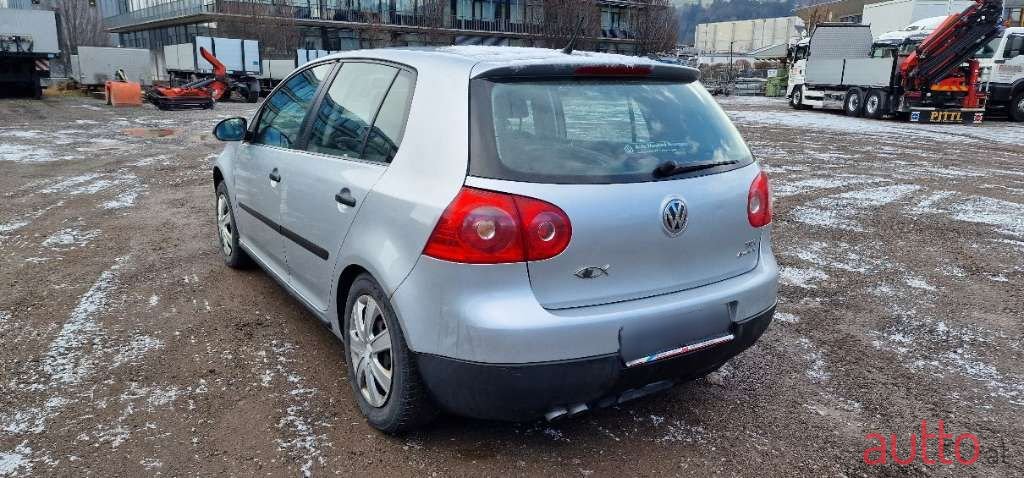 2006' Volkswagen Golf photo #5