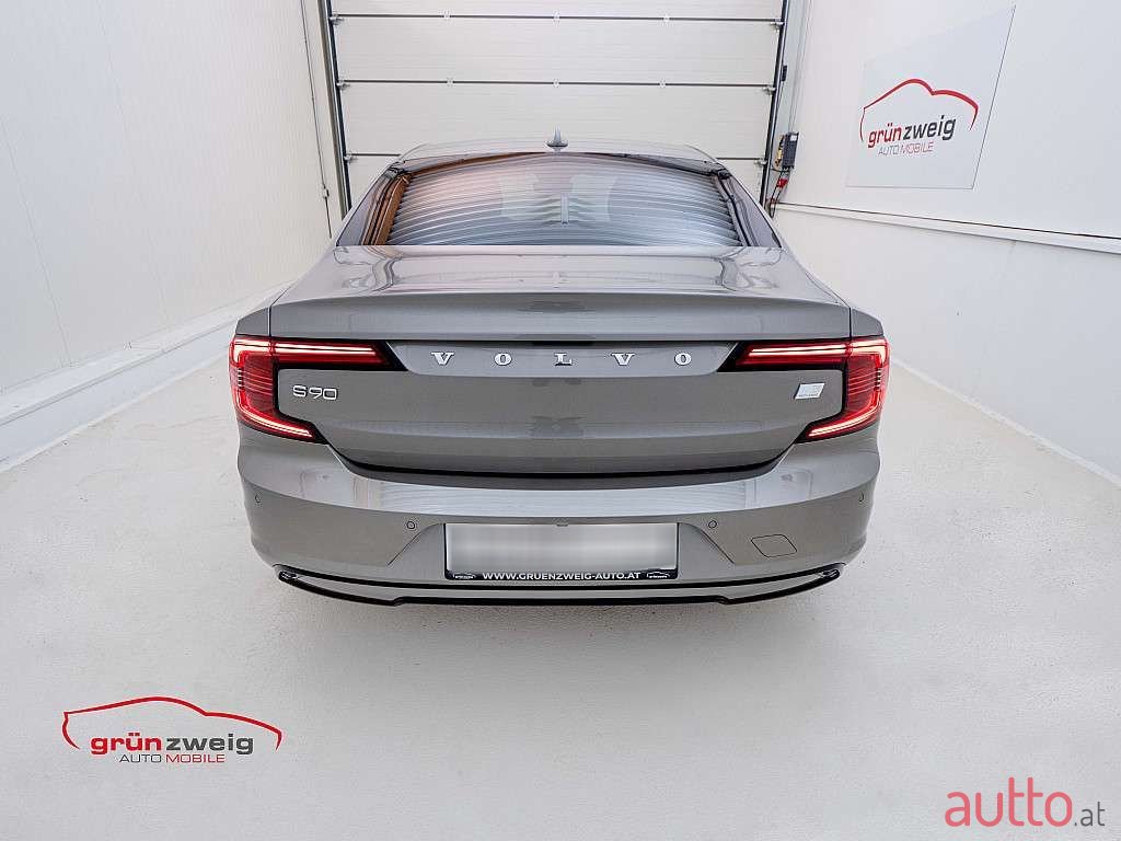 2021' Volvo S90 photo #5