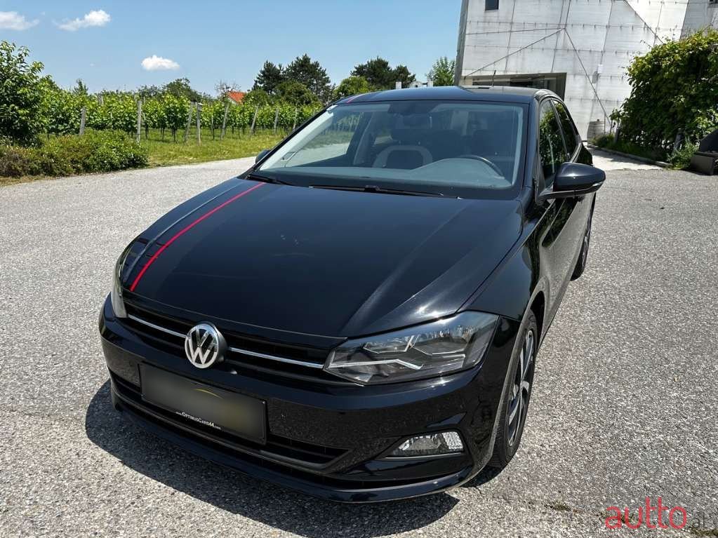 2018' Volkswagen Polo photo #2