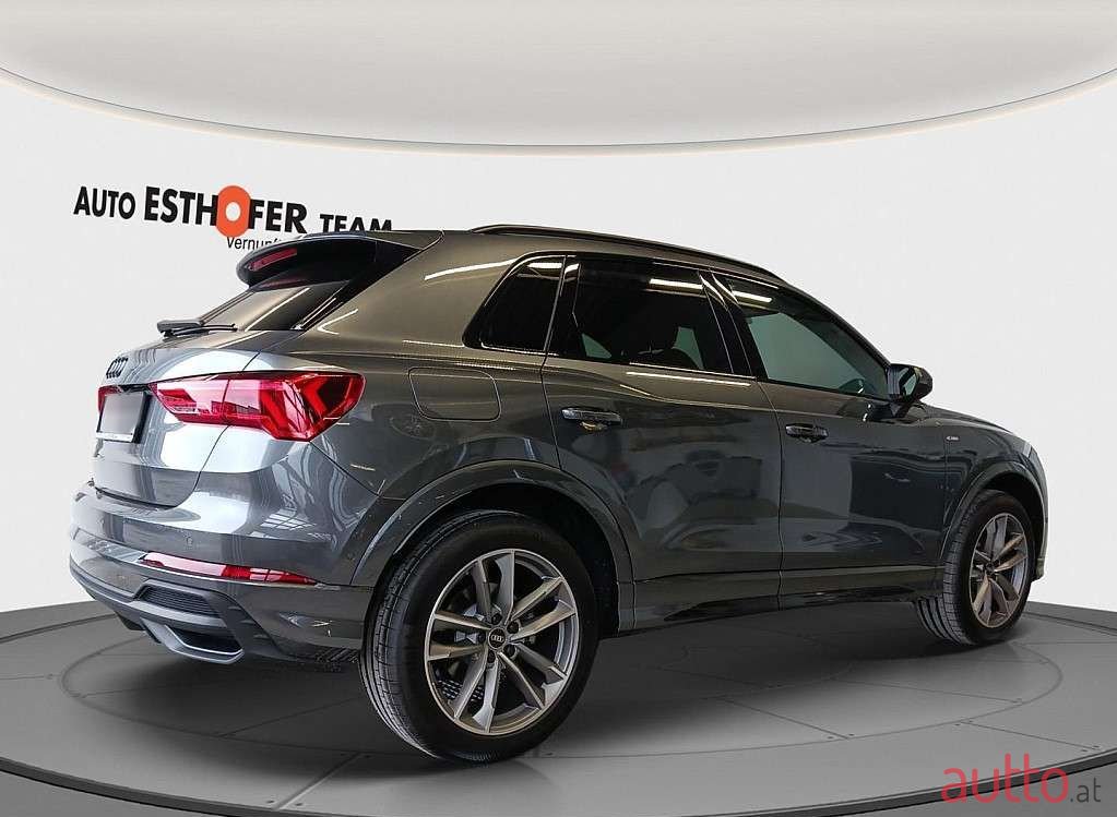 2022' Audi Q3 photo #5