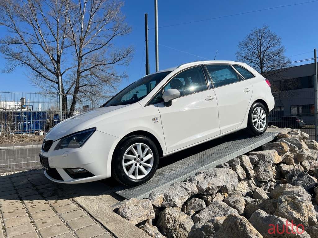 2013' SEAT Ibiza photo #1