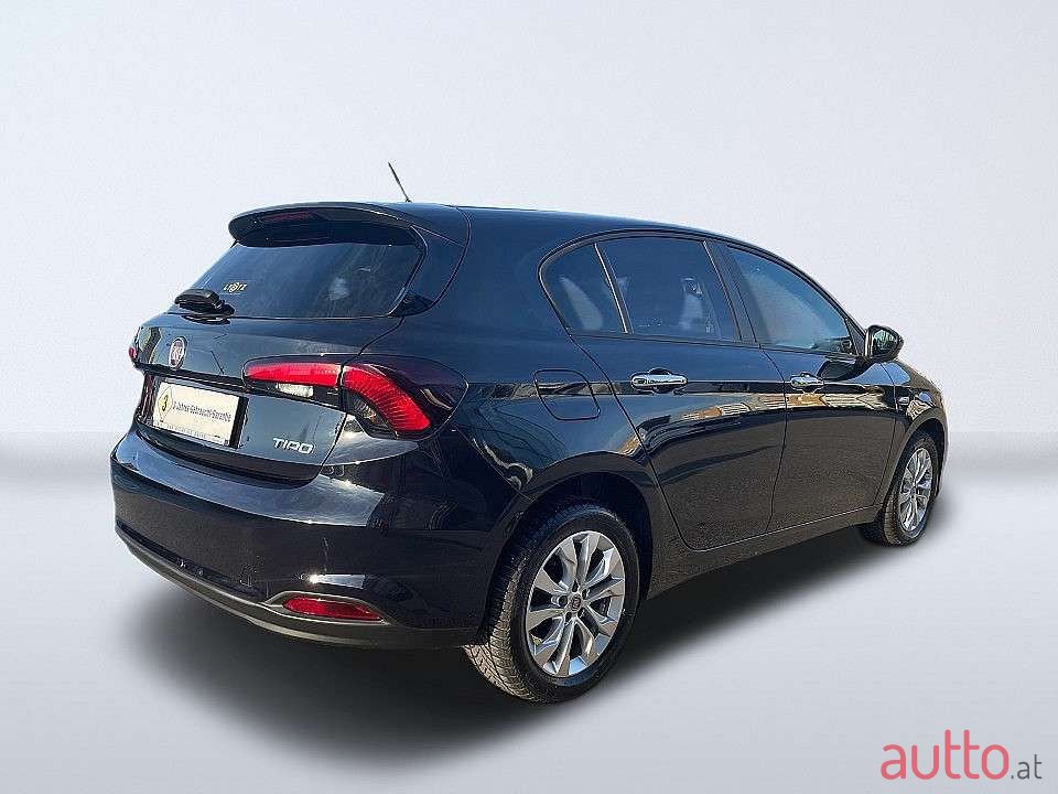 2018' Fiat Tipo photo #2