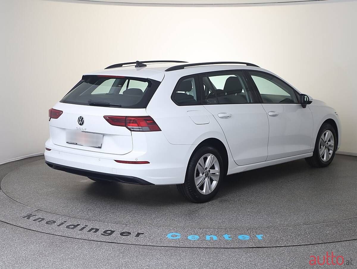 2022' Volkswagen Golf photo #6