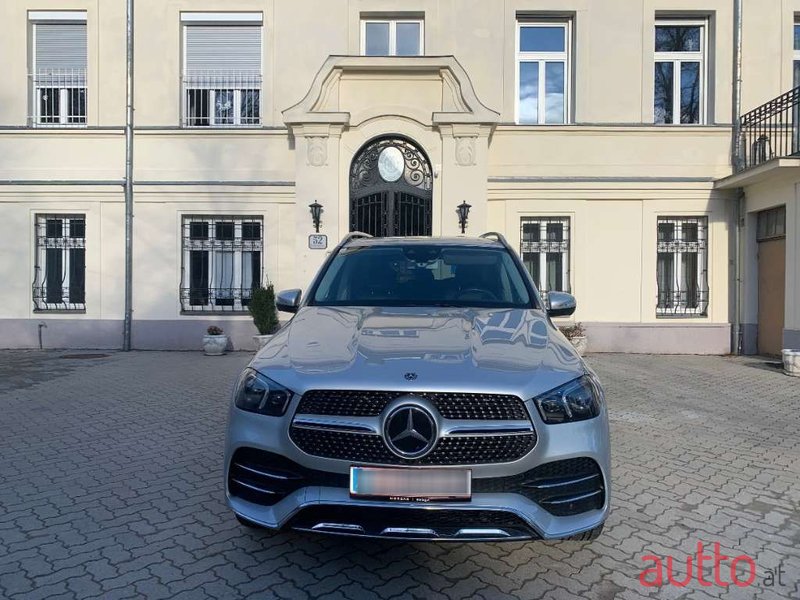 2020' Mercedes-Benz Gle-Klasse photo #2