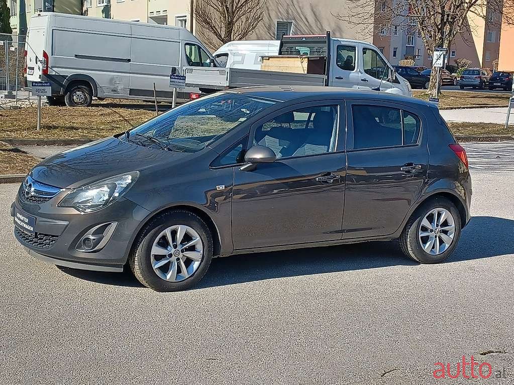 2014' Opel Corsa photo #4