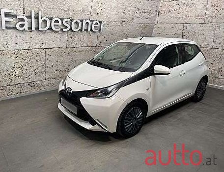 2015' Toyota Aygo photo #1