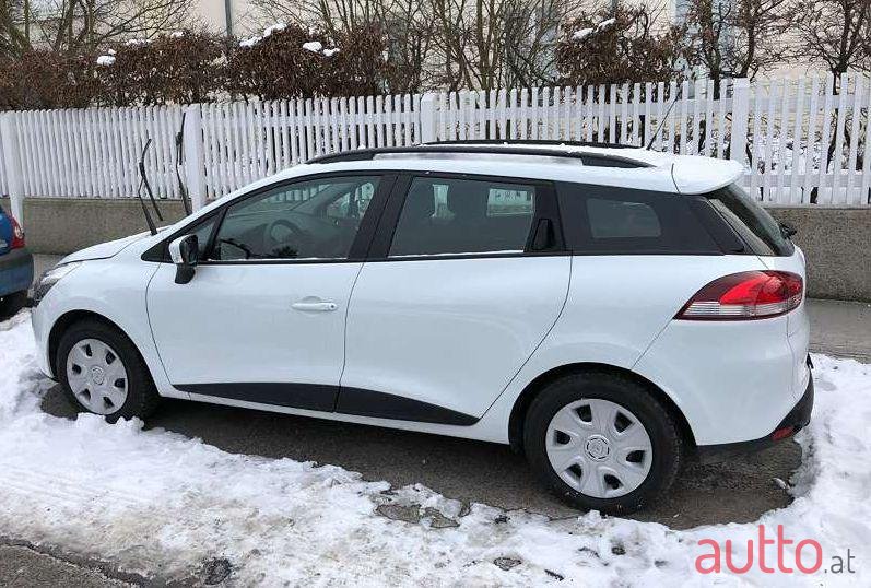 2016' Renault Clio photo #1