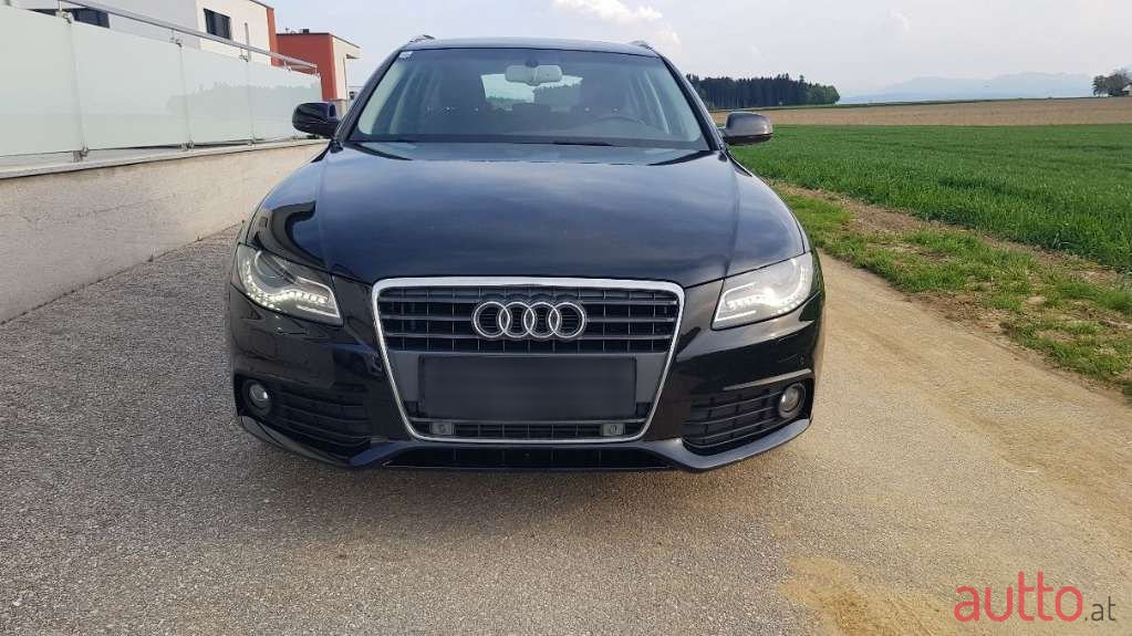 2010' Audi A4 photo #5