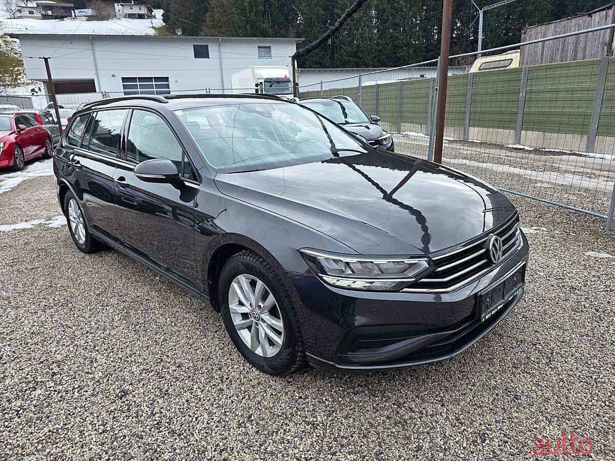 2020' Volkswagen Passat photo #1