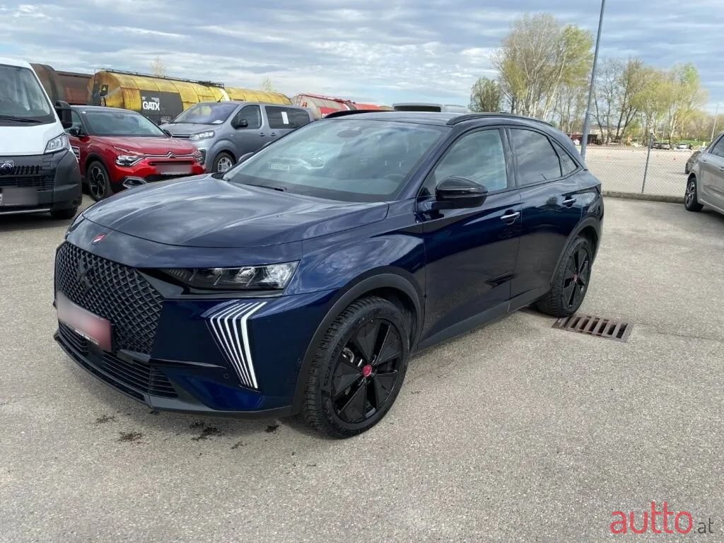 2024' DS Automobiles DS 7 Crossback photo #1