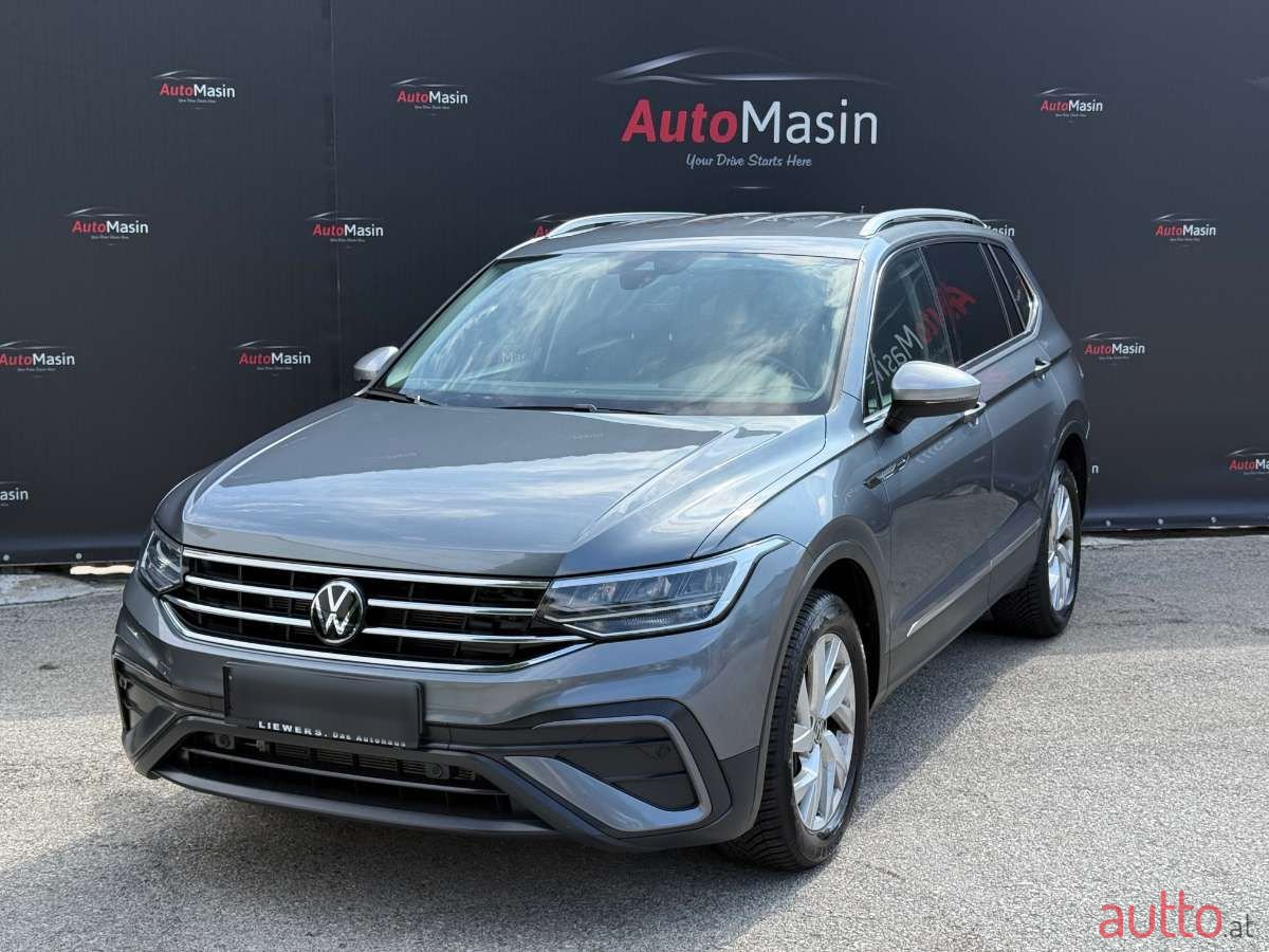 2024' Volkswagen Tiguan photo #1