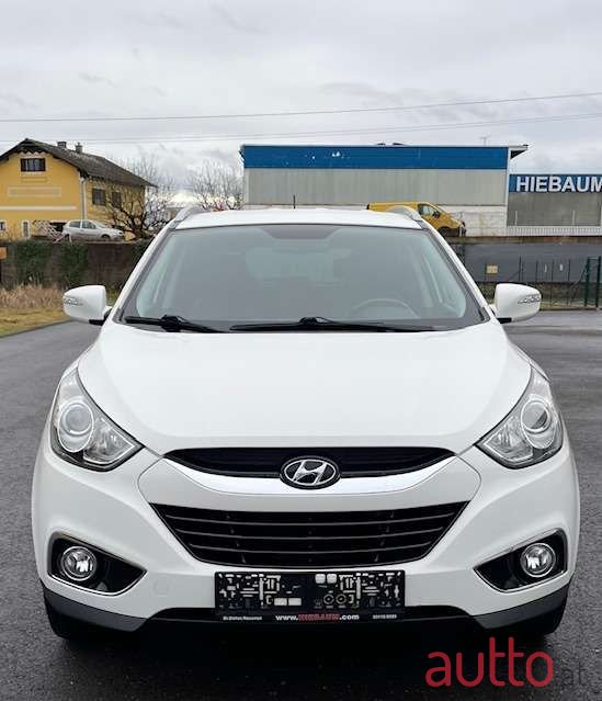 2011' Hyundai ix35 photo #3