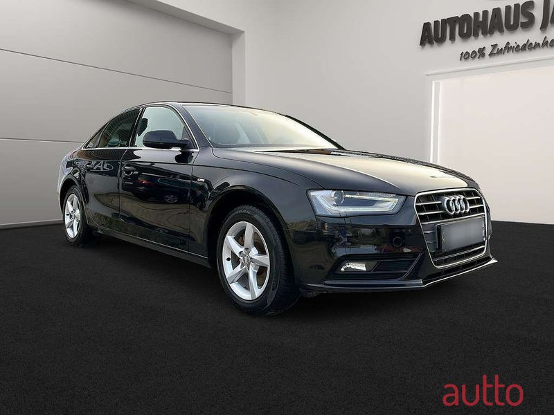 2013' Audi A4 photo #1