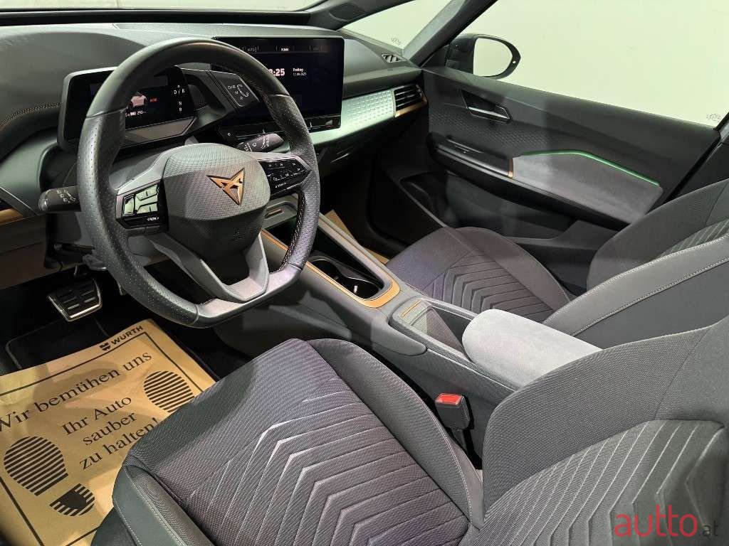 2022' Cupra Born photo #6
