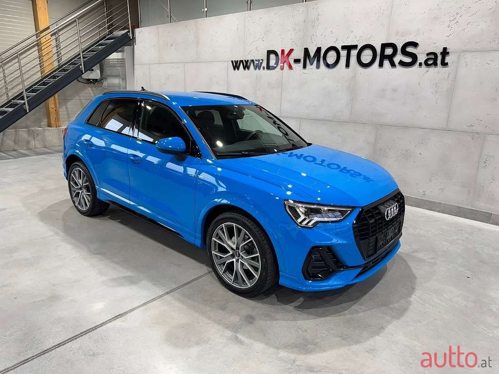2021' Audi Q3 photo #2