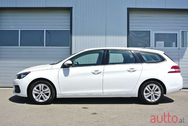 2018' Peugeot 308 photo #5