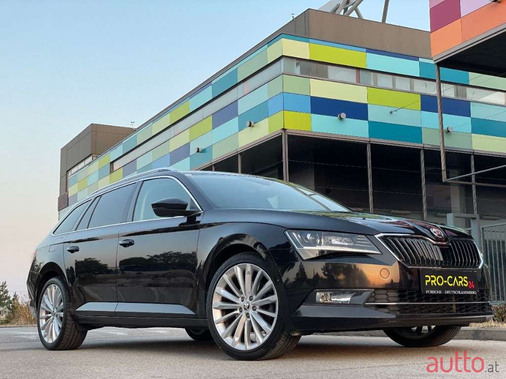 2015' Skoda Superb photo #3