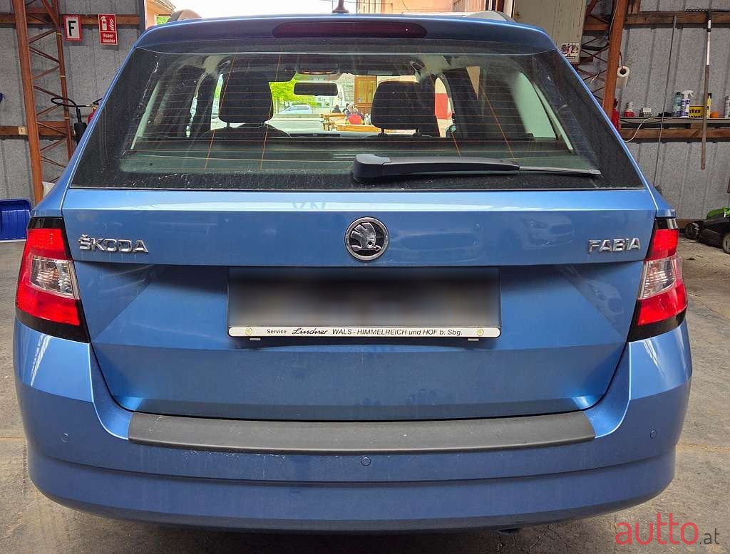 2017' Skoda Fabia photo #6