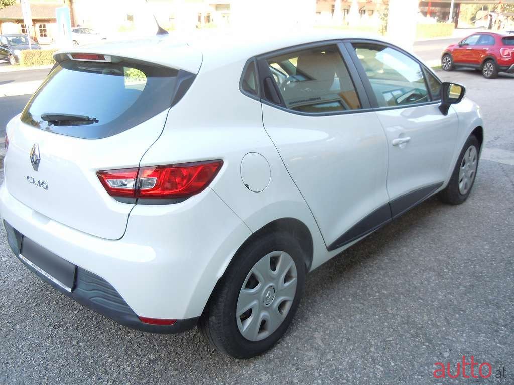 2016' Renault Clio photo #4