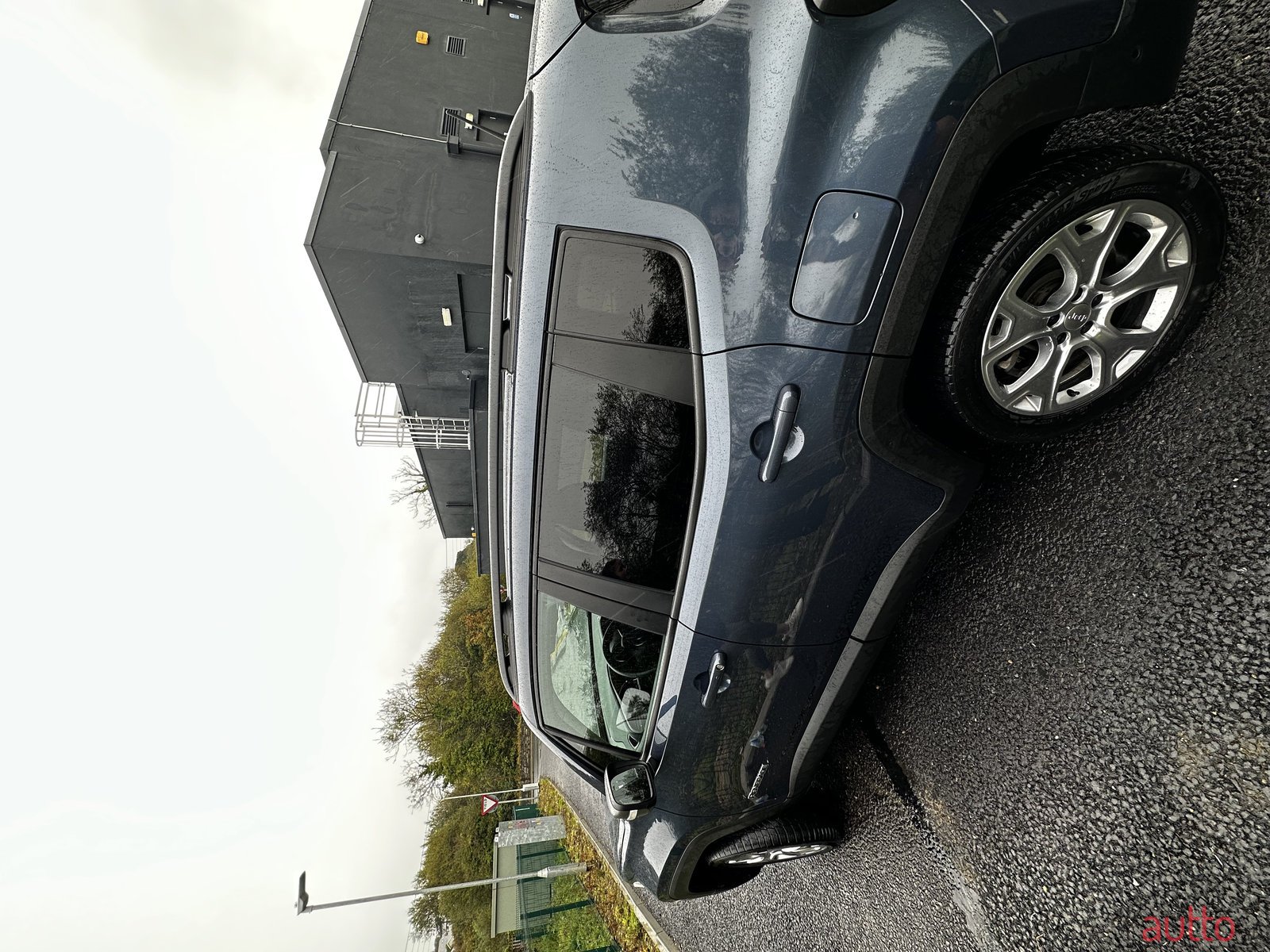 2021' Jeep Renegade 4xe Limited photo #2