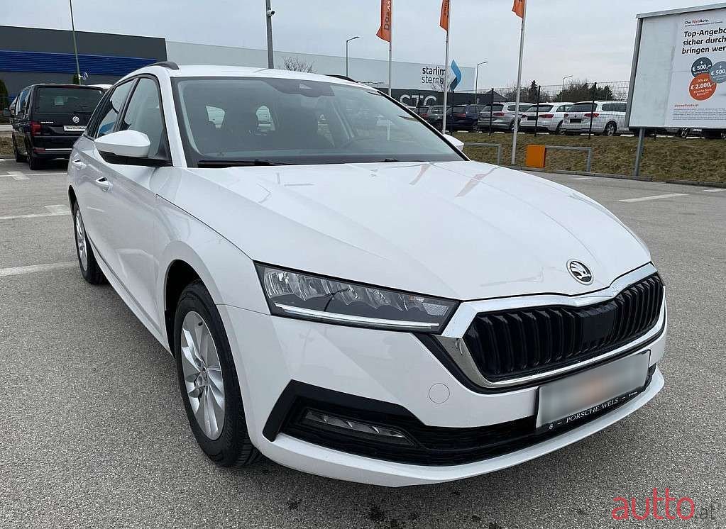 2022' Skoda Octavia photo #3