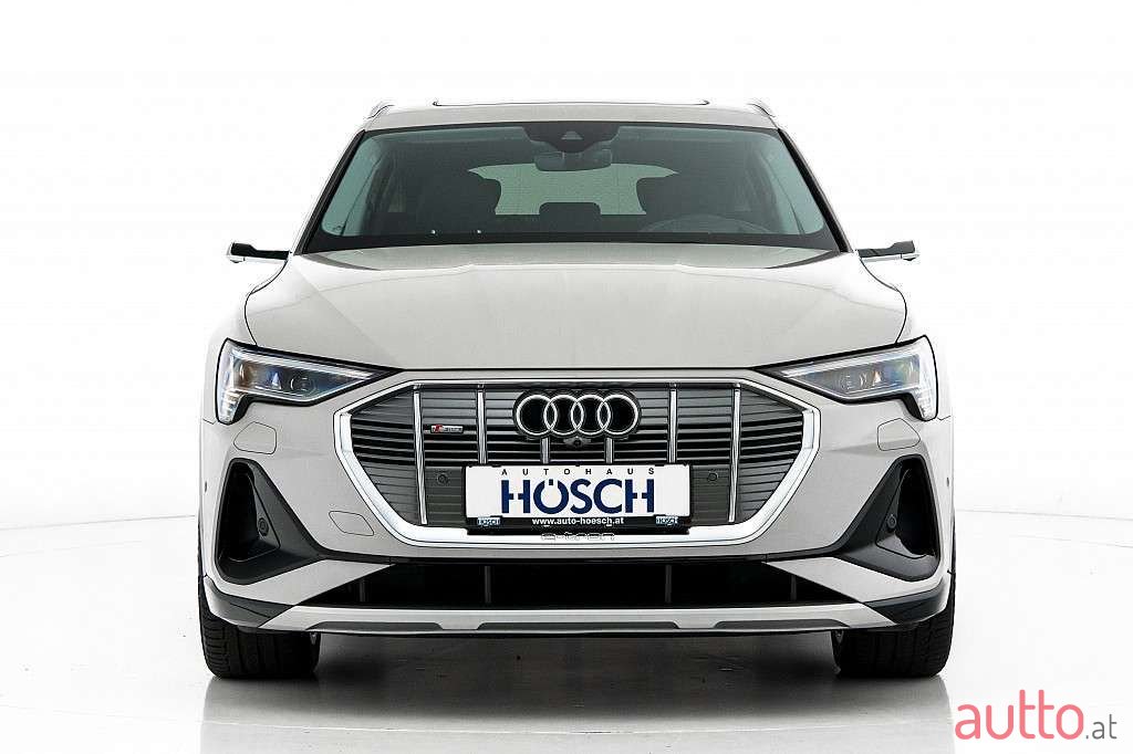 2020' Audi E-Tron photo #1