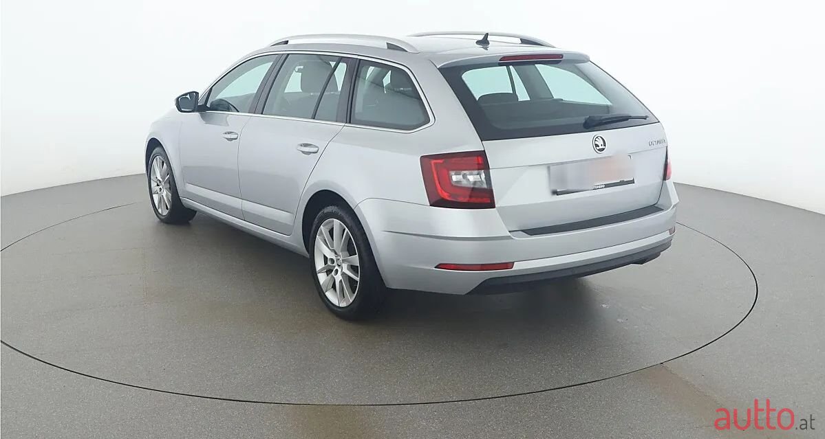 2019' Skoda Octavia photo #3