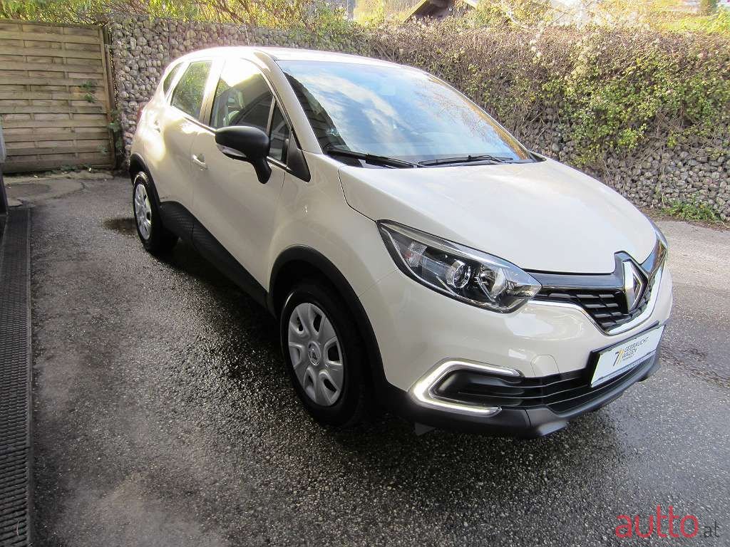 2019' Renault Captur photo #6